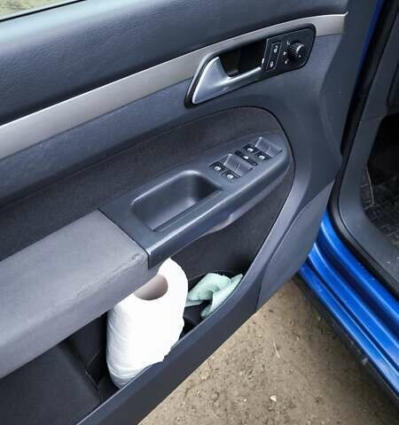 Синій Фольксваген Туран, об'ємом двигуна 2 л та пробігом 358 тис. км за 7500 $, фото 19 на Automoto.ua