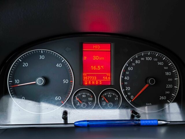 Синій Фольксваген Туран, об'ємом двигуна 2 л та пробігом 358 тис. км за 7500 $, фото 18 на Automoto.ua