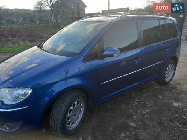 Синий Фольксваген Туран, объемом двигателя 1.9 л и пробегом 289 тыс. км за 8100 $, фото 13 на Automoto.ua