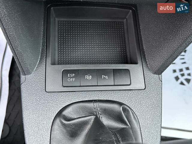 Синий Фольксваген Туран, объемом двигателя 1.4 л и пробегом 229 тыс. км за 6500 $, фото 8 на Automoto.ua