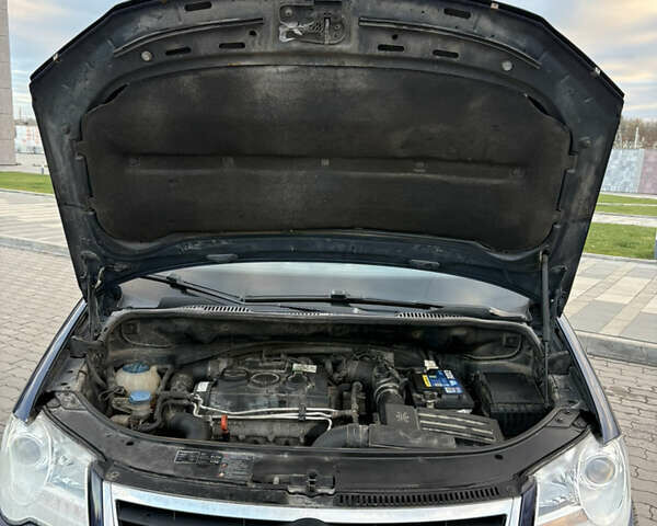 Синій Фольксваген Туран, об'ємом двигуна 1.97 л та пробігом 393 тис. км за 7300 $, фото 18 на Automoto.ua