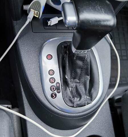 Синій Фольксваген Туран, об'ємом двигуна 2 л та пробігом 358 тис. км за 7500 $, фото 29 на Automoto.ua