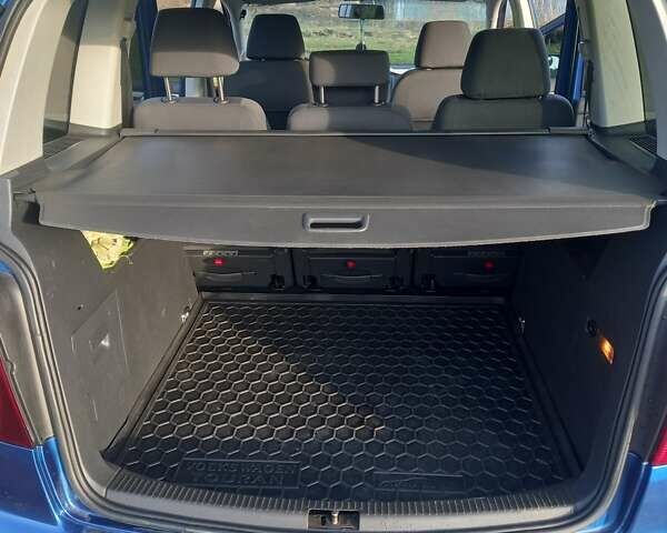 Синий Фольксваген Туран, объемом двигателя 1.9 л и пробегом 289 тыс. км за 8100 $, фото 27 на Automoto.ua