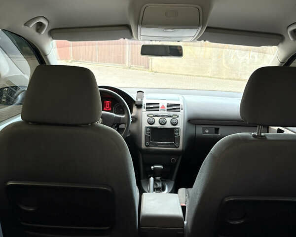 Синій Фольксваген Туран, об'ємом двигуна 1.97 л та пробігом 393 тис. км за 7300 $, фото 13 на Automoto.ua