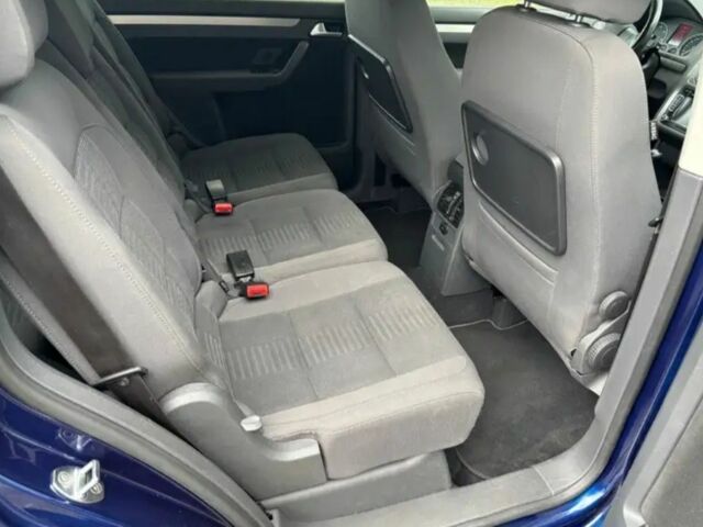 Синий Фольксваген Туран, объемом двигателя 2 л и пробегом 178 тыс. км за 2100 $, фото 12 на Automoto.ua