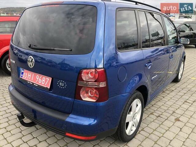 Синий Фольксваген Туран, объемом двигателя 1.6 л и пробегом 212 тыс. км за 7850 $, фото 4 на Automoto.ua