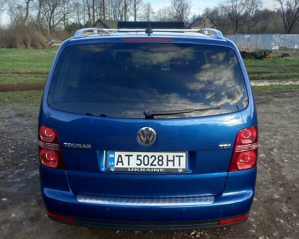 Синий Фольксваген Туран, объемом двигателя 1.9 л и пробегом 289 тыс. км за 8100 $, фото 8 на Automoto.ua