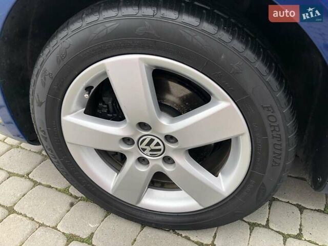 Синий Фольксваген Туран, объемом двигателя 1.6 л и пробегом 209 тыс. км за 7598 $, фото 28 на Automoto.ua