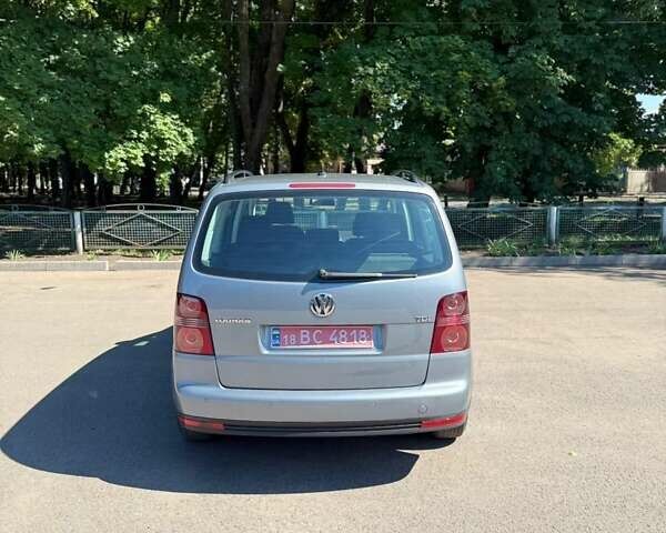 Синий Фольксваген Туран, объемом двигателя 1.9 л и пробегом 234 тыс. км за 9500 $, фото 29 на Automoto.ua