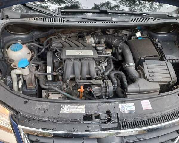 Синий Фольксваген Туран, объемом двигателя 1.6 л и пробегом 220 тыс. км за 7500 $, фото 19 на Automoto.ua