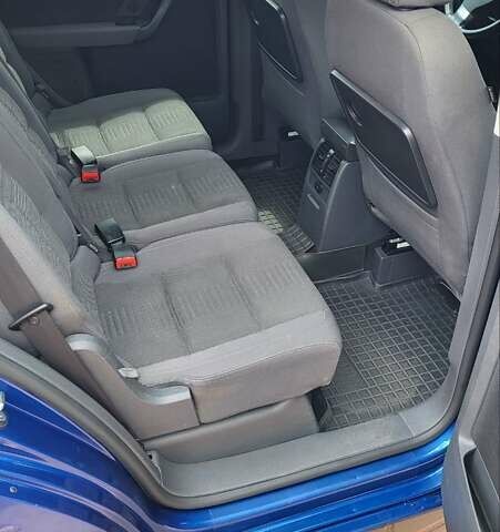 Синій Фольксваген Туран, об'ємом двигуна 1.39 л та пробігом 268 тис. км за 6999 $, фото 9 на Automoto.ua