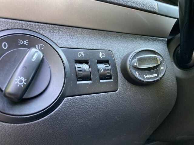 Синий Фольксваген Туран, объемом двигателя 2 л и пробегом 250 тыс. км за 7900 $, фото 15 на Automoto.ua