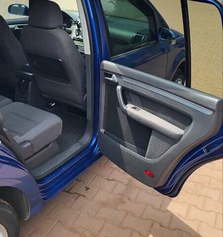 Синій Фольксваген Туран, об'ємом двигуна 1.39 л та пробігом 268 тис. км за 6999 $, фото 5 на Automoto.ua