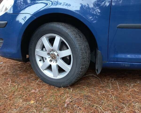 Синий Фольксваген Туран, объемом двигателя 1.6 л и пробегом 220 тыс. км за 7500 $, фото 9 на Automoto.ua