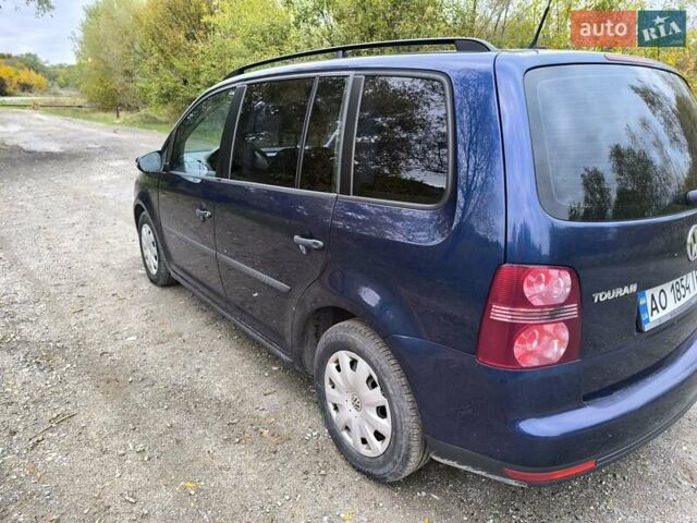 Синий Фольксваген Туран, объемом двигателя 1.9 л и пробегом 266 тыс. км за 7500 $, фото 7 на Automoto.ua