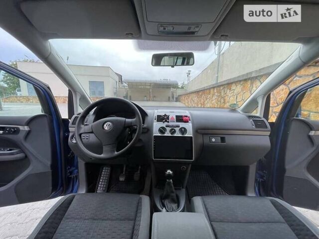 Синий Фольксваген Туран, объемом двигателя 1.6 л и пробегом 246 тыс. км за 7500 $, фото 20 на Automoto.ua