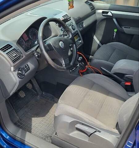 Синій Фольксваген Туран, об'ємом двигуна 1.39 л та пробігом 268 тис. км за 6999 $, фото 3 на Automoto.ua