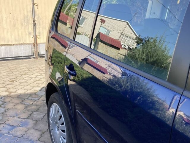 Синий Фольксваген Туран, объемом двигателя 2 л и пробегом 250 тыс. км за 7900 $, фото 7 на Automoto.ua