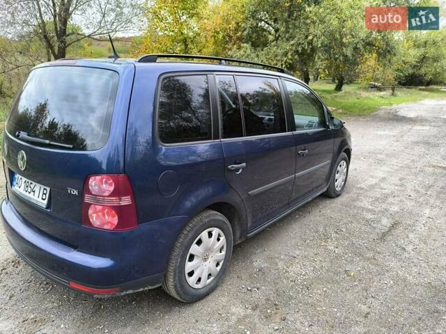 Синий Фольксваген Туран, объемом двигателя 1.9 л и пробегом 266 тыс. км за 7500 $, фото 8 на Automoto.ua