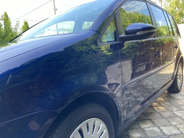 Синий Фольксваген Туран, объемом двигателя 2 л и пробегом 250 тыс. км за 7900 $, фото 13 на Automoto.ua