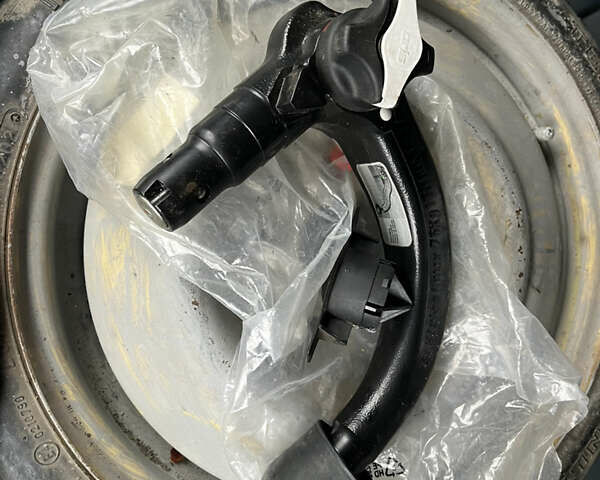 Синий Фольксваген Туран, объемом двигателя 1.39 л и пробегом 270 тыс. км за 7500 $, фото 8 на Automoto.ua