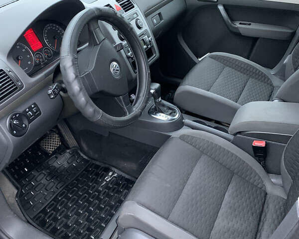 Синий Фольксваген Туран, объемом двигателя 1.39 л и пробегом 190 тыс. км за 6500 $, фото 4 на Automoto.ua