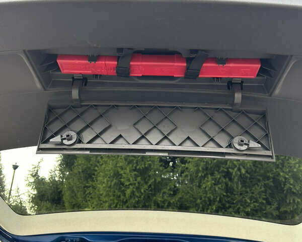 Синий Фольксваген Туран, объемом двигателя 1.4 л и пробегом 172 тыс. км за 8299 $, фото 44 на Automoto.ua