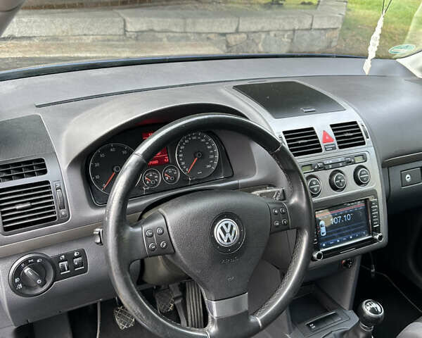 Синий Фольксваген Туран, объемом двигателя 1.4 л и пробегом 172 тыс. км за 8299 $, фото 38 на Automoto.ua