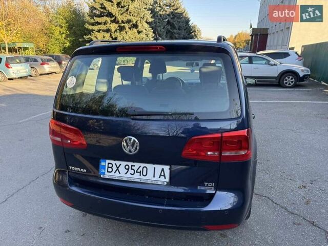 Синий Фольксваген Туран, объемом двигателя 1.6 л и пробегом 252 тыс. км за 8500 $, фото 4 на Automoto.ua