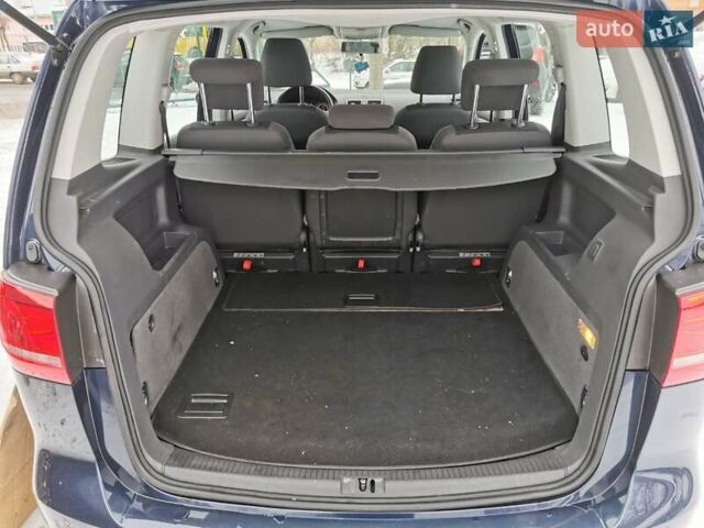 Синий Фольксваген Туран, объемом двигателя 1.6 л и пробегом 252 тыс. км за 8400 $, фото 47 на Automoto.ua