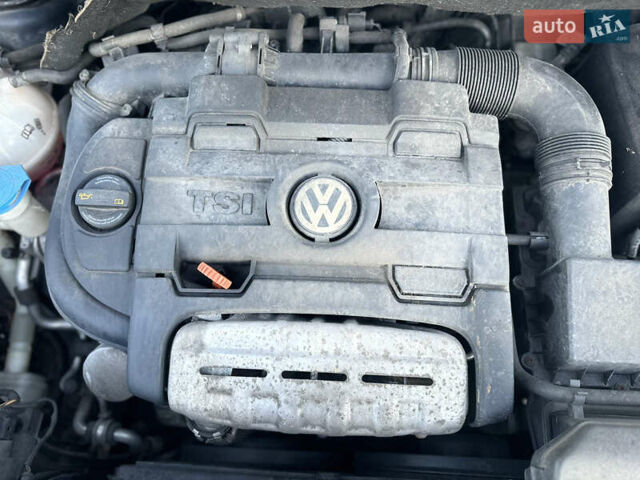 Синий Фольксваген Туран, объемом двигателя 1.4 л и пробегом 220 тыс. км за 7600 $, фото 88 на Automoto.ua