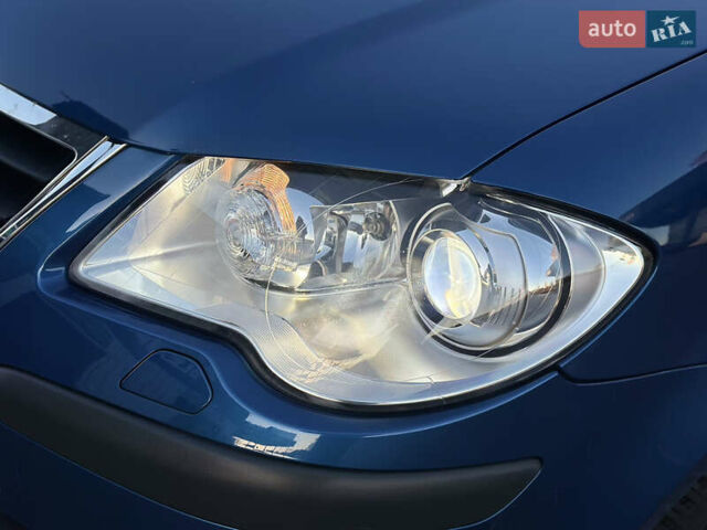 Синий Фольксваген Туран, объемом двигателя 1.4 л и пробегом 220 тыс. км за 7600 $, фото 24 на Automoto.ua
