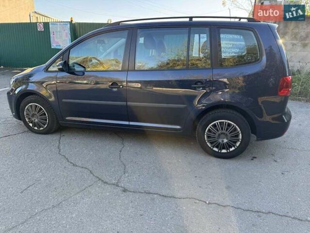 Синий Фольксваген Туран, объемом двигателя 1.6 л и пробегом 252 тыс. км за 8500 $, фото 12 на Automoto.ua