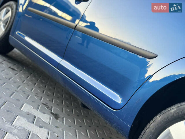 Синий Фольксваген Туран, объемом двигателя 1.4 л и пробегом 220 тыс. км за 7600 $, фото 35 на Automoto.ua