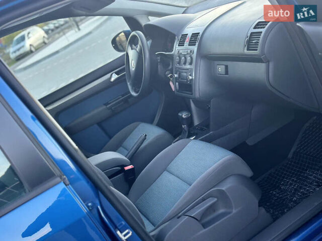 Синий Фольксваген Туран, объемом двигателя 1.4 л и пробегом 220 тыс. км за 7600 $, фото 72 на Automoto.ua