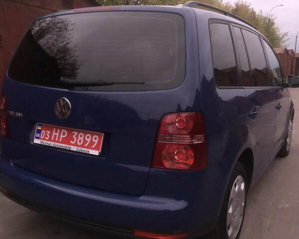 Синий Фольксваген Туран, объемом двигателя 1.6 л и пробегом 214 тыс. км за 7500 $, фото 15 на Automoto.ua