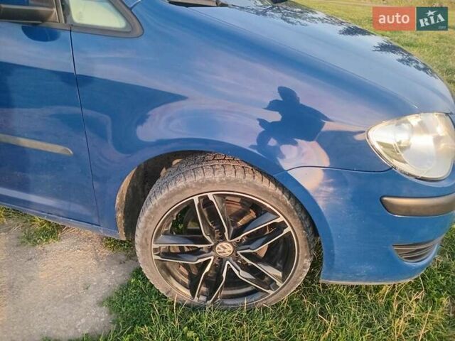 Синій Фольксваген Туран, об'ємом двигуна 1.9 л та пробігом 266 тис. км за 8200 $, фото 15 на Automoto.ua