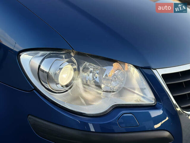 Синий Фольксваген Туран, объемом двигателя 1.4 л и пробегом 220 тыс. км за 7600 $, фото 21 на Automoto.ua