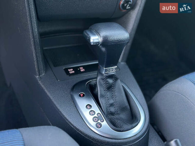 Синий Фольксваген Туран, объемом двигателя 1.4 л и пробегом 220 тыс. км за 7600 $, фото 52 на Automoto.ua