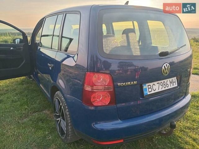 Синій Фольксваген Туран, об'ємом двигуна 1.9 л та пробігом 266 тис. км за 8200 $, фото 18 на Automoto.ua