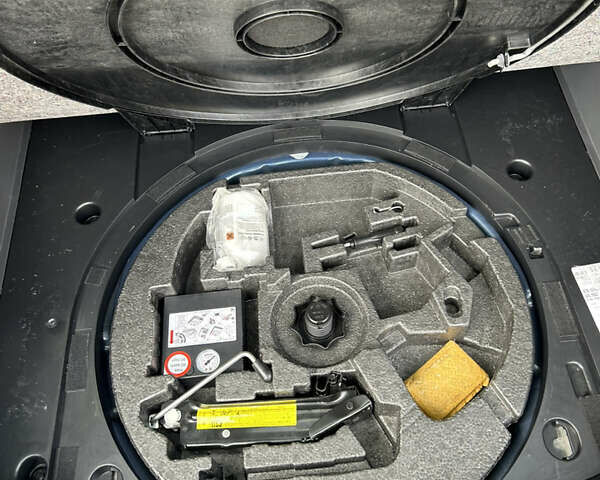 Синий Фольксваген Туран, объемом двигателя 1.4 л и пробегом 172 тыс. км за 8299 $, фото 43 на Automoto.ua