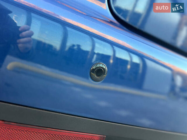 Синий Фольксваген Туран, объемом двигателя 1.4 л и пробегом 220 тыс. км за 7600 $, фото 18 на Automoto.ua