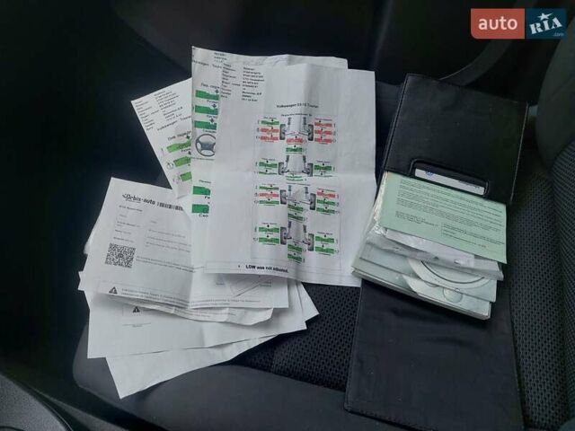 Синий Фольксваген Туран, объемом двигателя 1.6 л и пробегом 282 тыс. км за 8400 $, фото 27 на Automoto.ua
