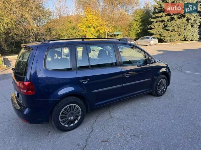 Синий Фольксваген Туран, объемом двигателя 1.6 л и пробегом 252 тыс. км за 8500 $, фото 6 на Automoto.ua