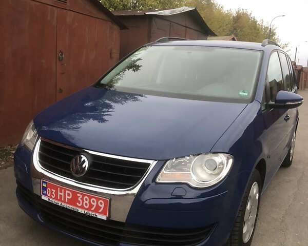 Синий Фольксваген Туран, объемом двигателя 1.6 л и пробегом 214 тыс. км за 7500 $, фото 9 на Automoto.ua