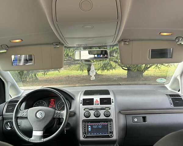 Синий Фольксваген Туран, объемом двигателя 1.4 л и пробегом 172 тыс. км за 8299 $, фото 37 на Automoto.ua