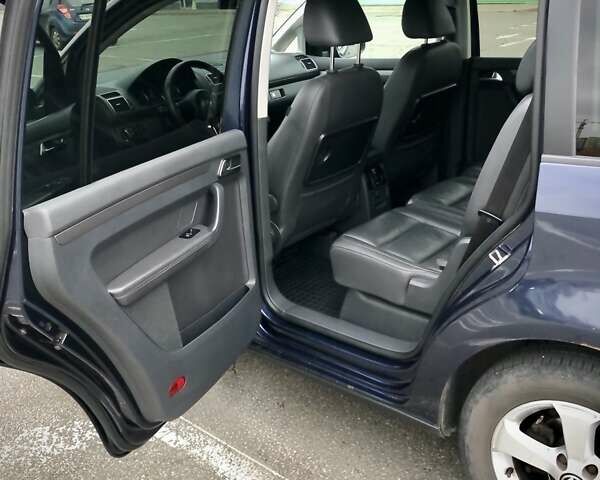 Синій Фольксваген Туран, об'ємом двигуна 1.39 л та пробігом 225 тис. км за 8500 $, фото 11 на Automoto.ua