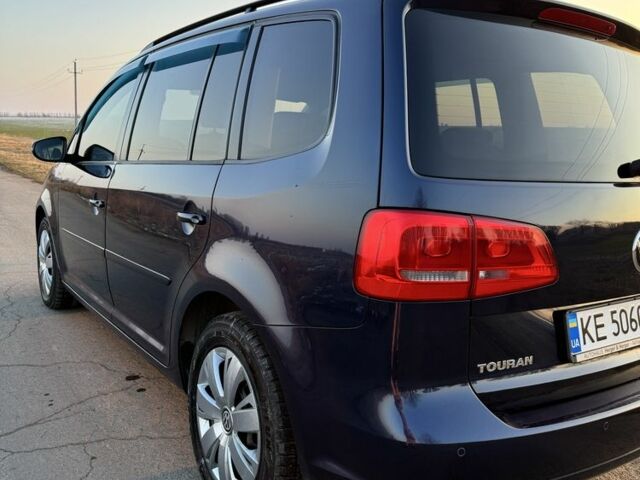 Синий Фольксваген Туран, объемом двигателя 1.6 л и пробегом 230 тыс. км за 9000 $, фото 3 на Automoto.ua
