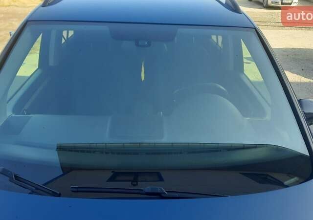 Синий Фольксваген Туран, объемом двигателя 1.97 л и пробегом 338 тыс. км за 10000 $, фото 26 на Automoto.ua