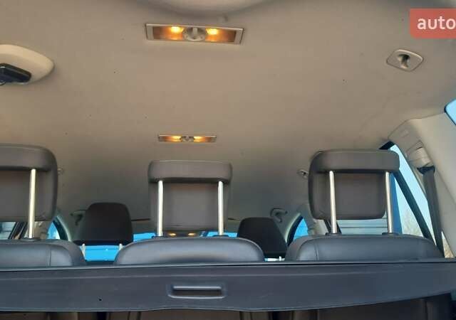 Синий Фольксваген Туран, объемом двигателя 1.97 л и пробегом 338 тыс. км за 10000 $, фото 23 на Automoto.ua